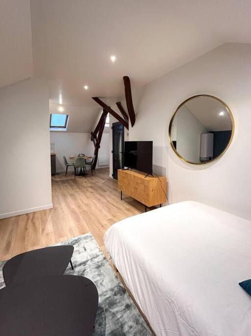 Le Cocoon Choisy-Le-Roi - Wifi, Parking Gratuit, Rer C Apartment Екстериор снимка